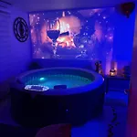アパートホテル Eden Spa, Bien Etre , Patio De Standing Barbecue - Tv Xl Cinesport, Lit Q-size, Wifi, P-gratuit En
