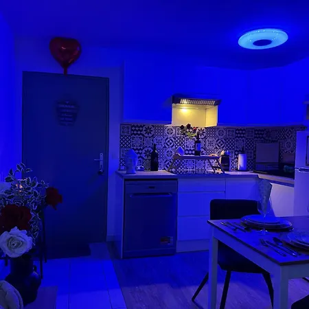 شقة فندقية Eden Spa, Bien Etre , Patio De Standing Barbecue - Tv Xl Cinesport, Lit Q-size, Wifi, P-gratuit En