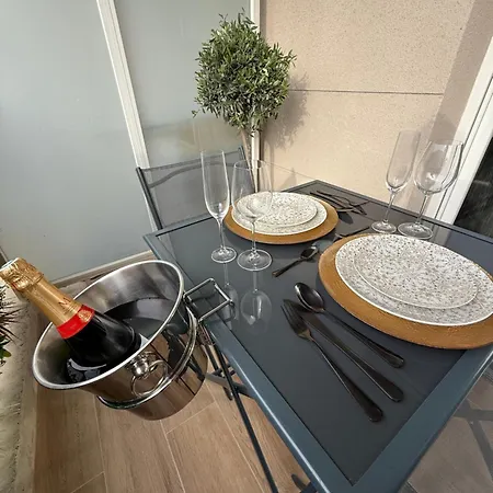 Hotel apartamentowy Eden Spa, Bien Etre , Patio De Standing Barbecue - Tv Xl Cinesport, Lit Q-size, Wifi, P-gratuit En 4*