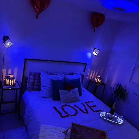 Eden Spa, Bien Etre , Patio De Standing Barbecue - Tv Xl Cinesport, Lit Q-size, Wifi, P-gratuit En Hotel apartamentowy 4*