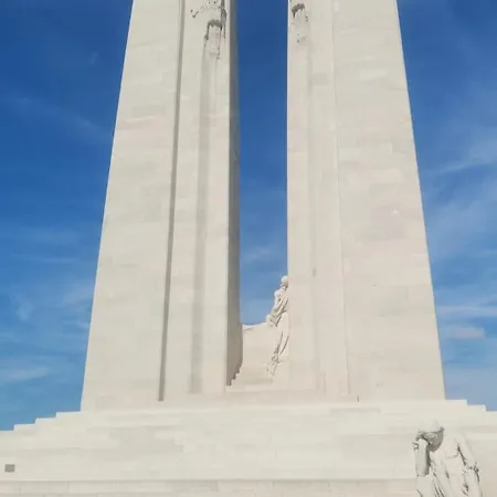 Eden Spa, Bien Etre , Patio De Standing Barbecue - Tv Xl Cinesport, Lit Q-size, Wifi, P-gratuit En