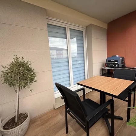 Eden Spa, Bien Etre , Patio De Standing Barbecue - Tv Xl Cinesport, Lit Q-size, Wifi, P-gratuit En アパートホテル 4*