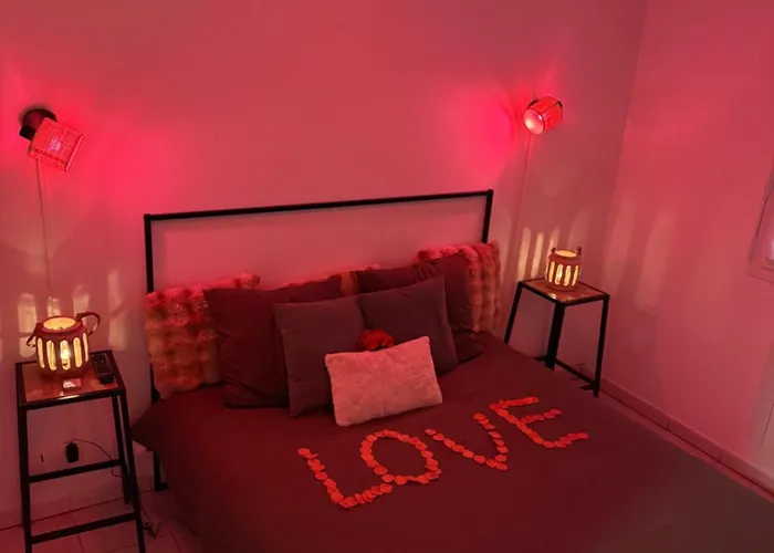 Aparthotel Eden Spa, Bien Etre , Patio De Standing Barbecue - Tv Xl Cinesport, Lit Q-size, Wifi, P-gratuit En 4*