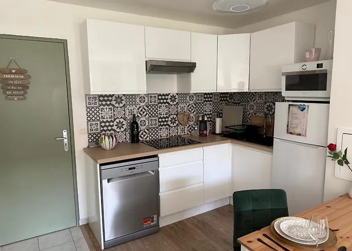 Eden Spa, Bien , Patio De Standing Barbecue - Tv Xl Cinésport, Lit Q-size, Wifi, P-gratuit En Résidence Appart hôtel