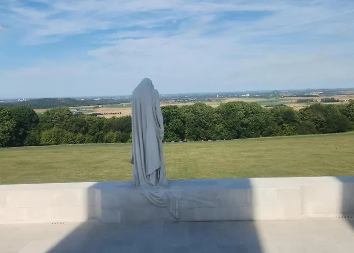 Appart hôtel Eden Spa, Bien , Patio De Standing Barbecue - Tv Xl Cinésport, Lit Q-size, Wifi, P-gratuit En Résidence 4*